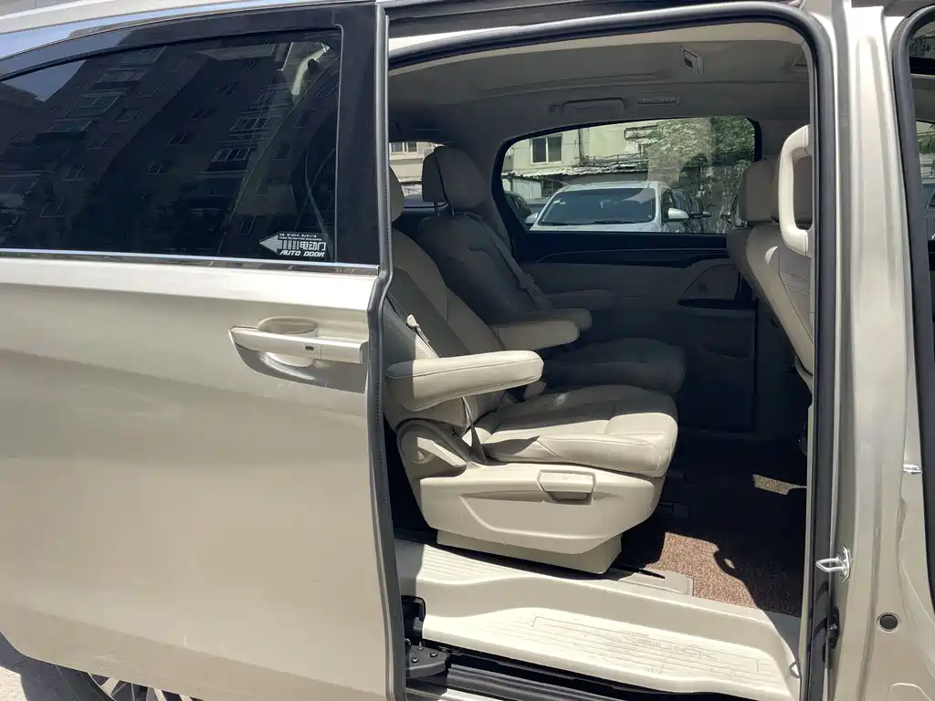 Buick GL8 2021 ES 653T Comfort