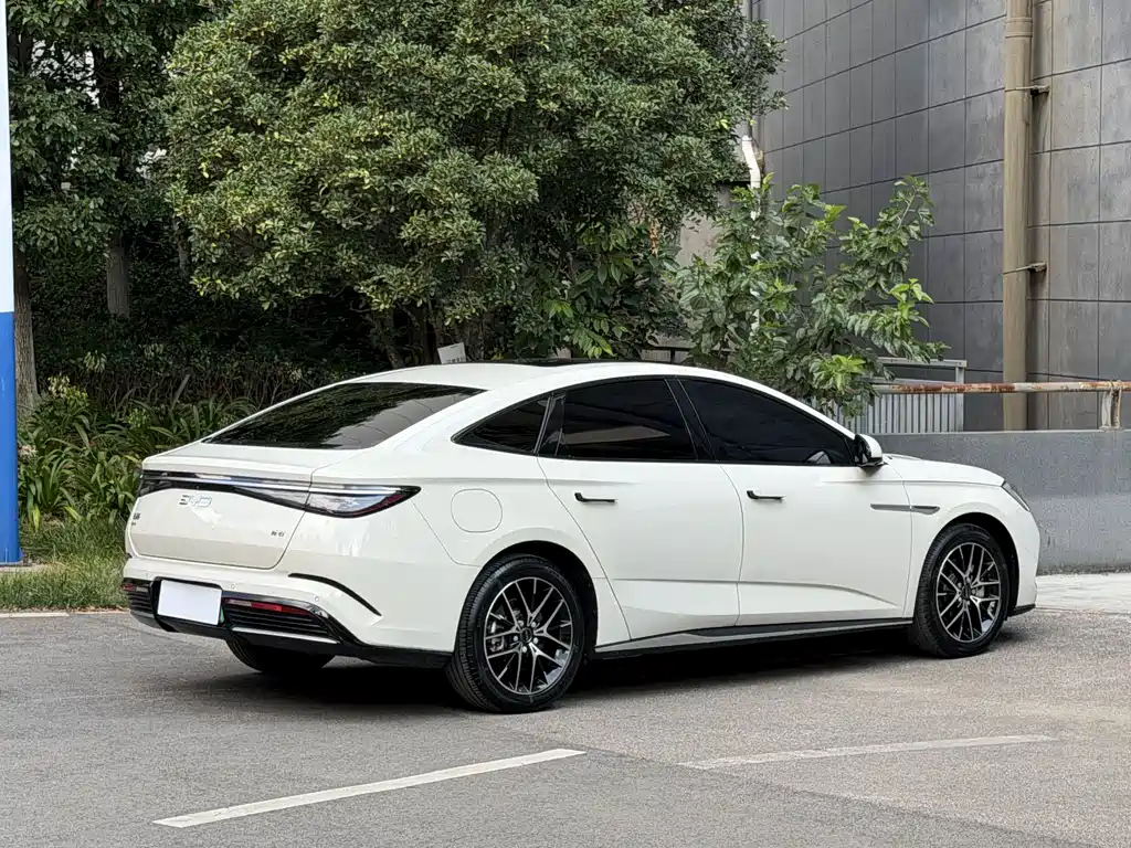 BYD Seal — миниатюра 8