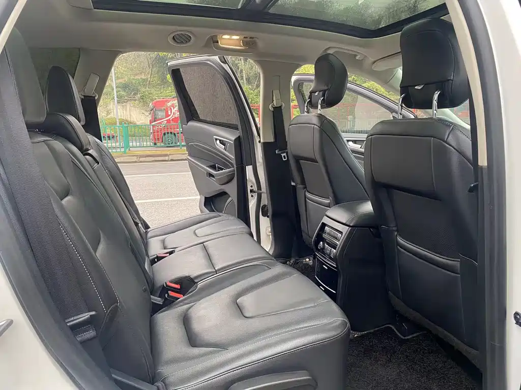 Ford Edge 2018 EcoBoost 245 7 мест V