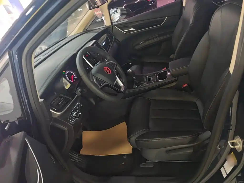 BYD MAX — миниатюра 15