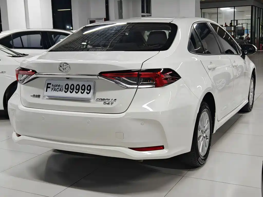 Toyota Corolla — миниатюра 3