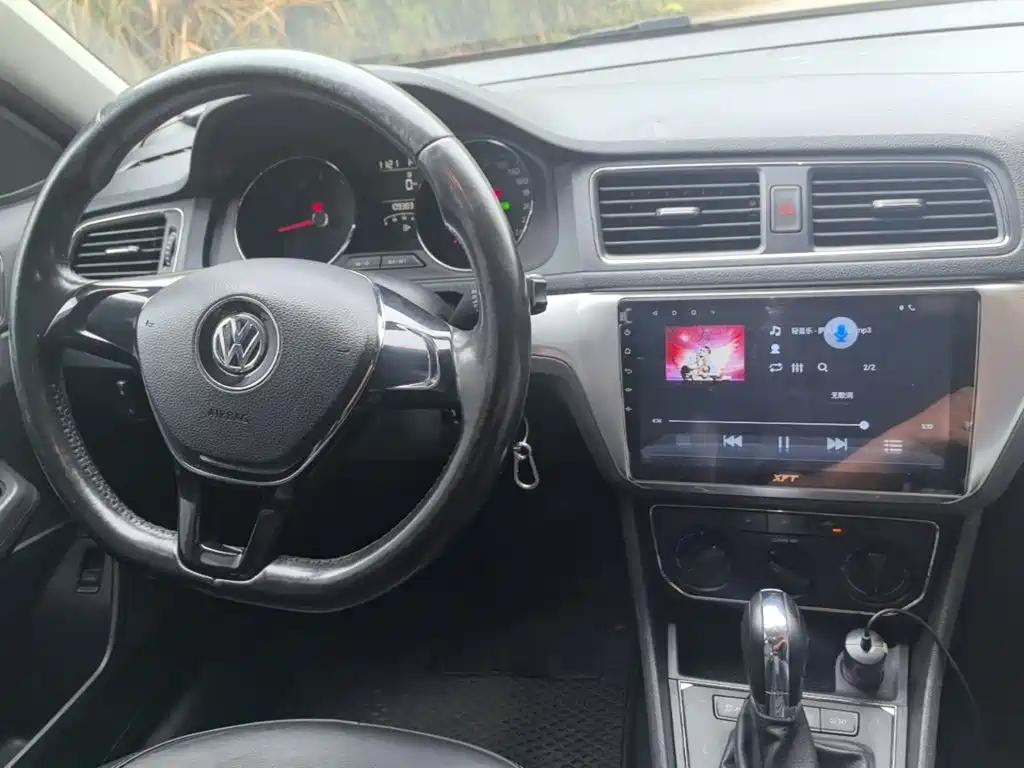 Volkswagen Lavida — миниатюра 10