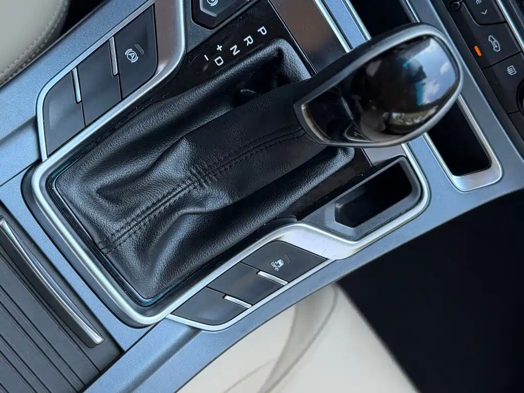 Geely Emgrand — миниатюра 13
