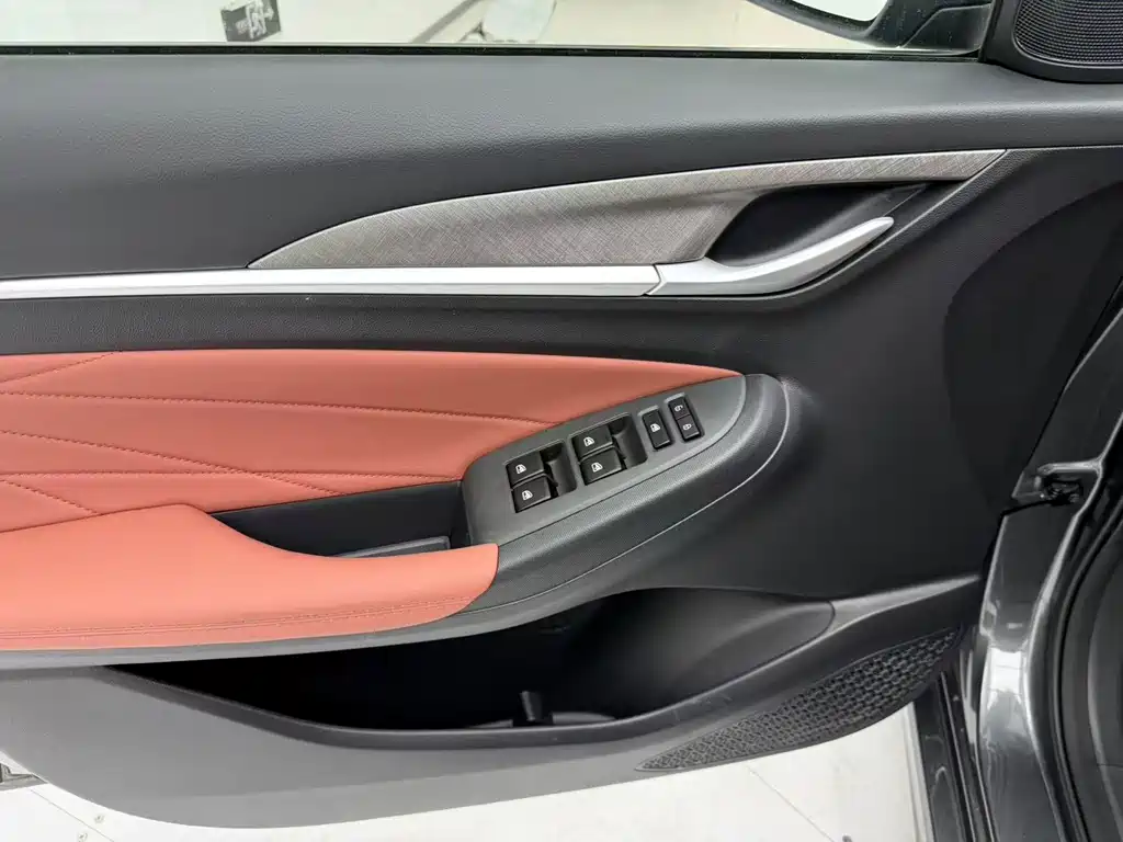 Changan Eado — миниатюра 10