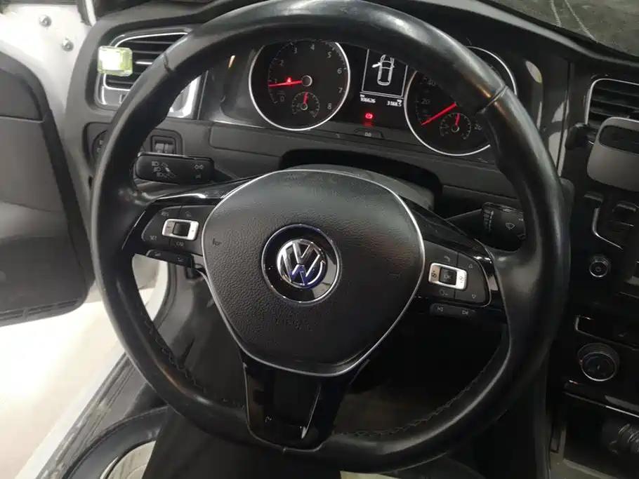 Volkswagen Golf — миниатюра 15