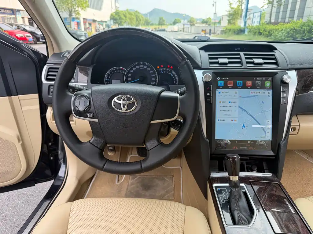 Toyota Camry — миниатюра 15