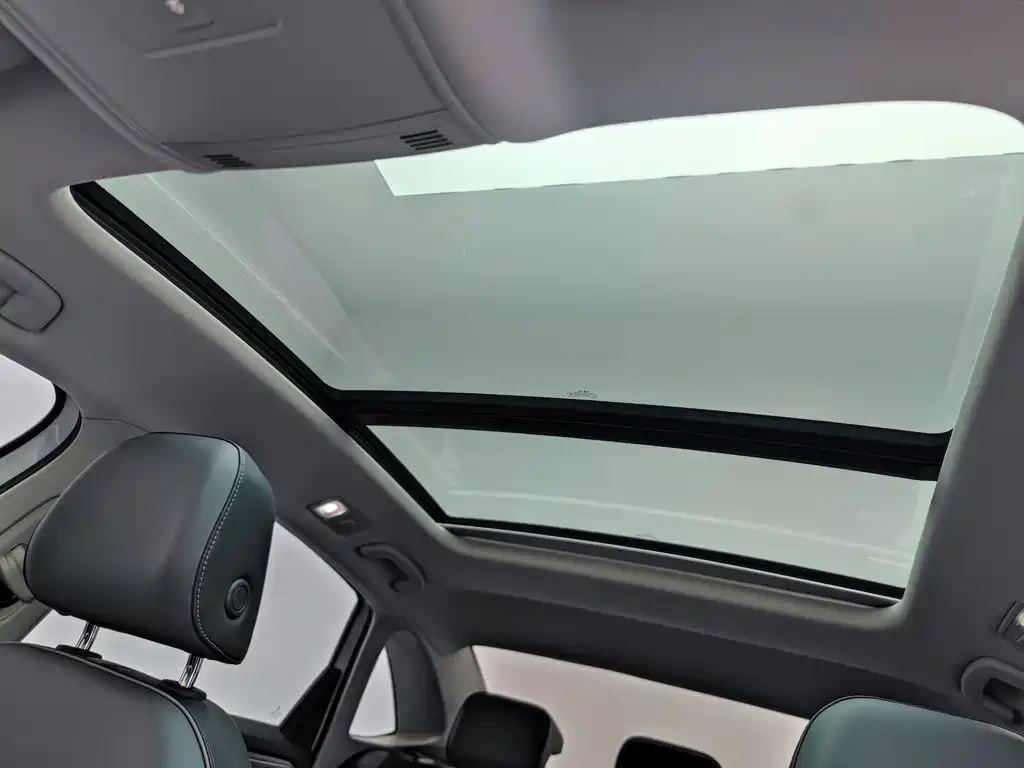 Volkswagen Sagitar — миниатюра 8