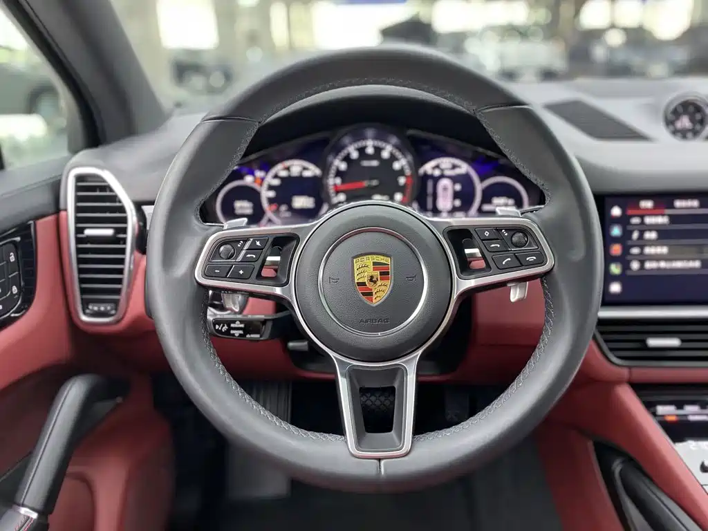 Porsche Cayenne — миниатюра 14