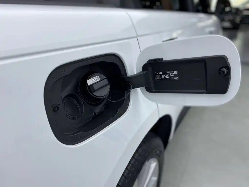 Land Rover Range Rover — миниатюра 14