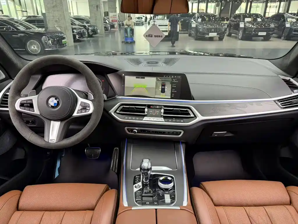 BMW X7 — миниатюра 13