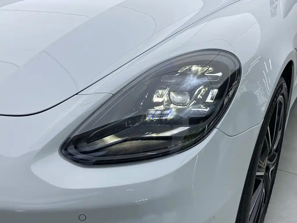 Porsche Panamera — миниатюра 6