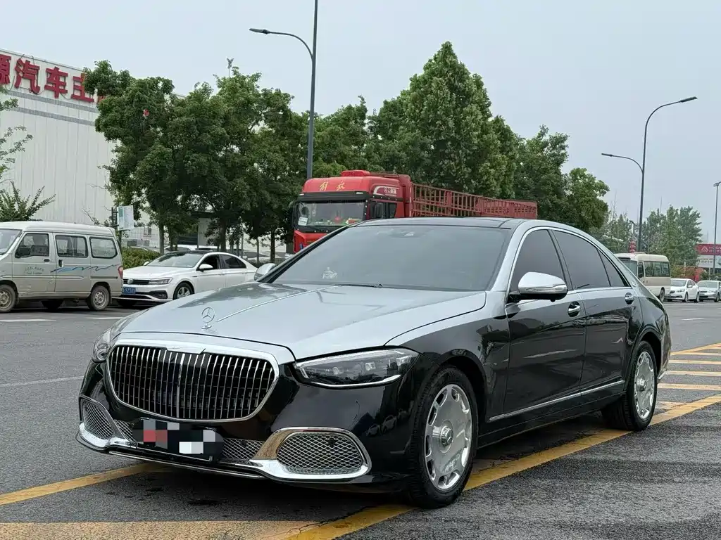 Mercedes-Benz S-Class 2012