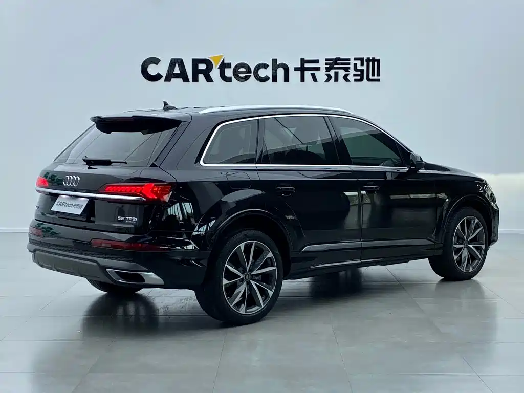 Audi Q7 — миниатюра 11