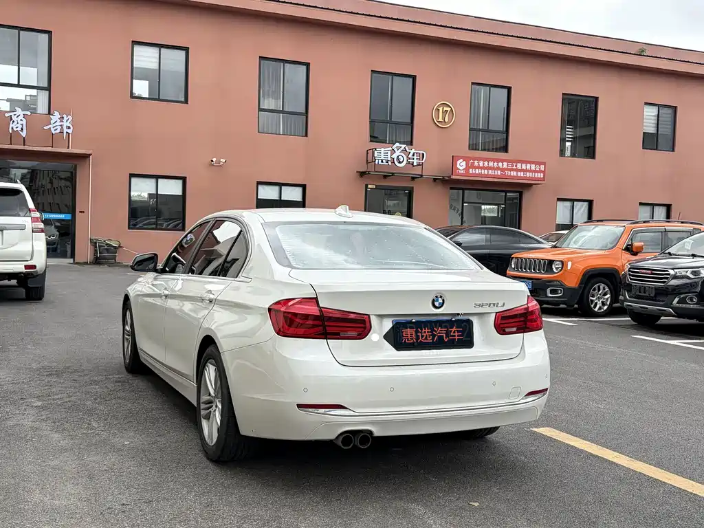 BMW 3 Series — миниатюра 7