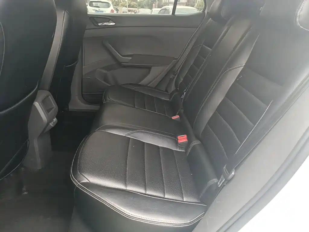 Volkswagen T-Cross — миниатюра 17