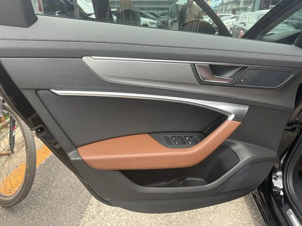 Audi A6L — миниатюра 9