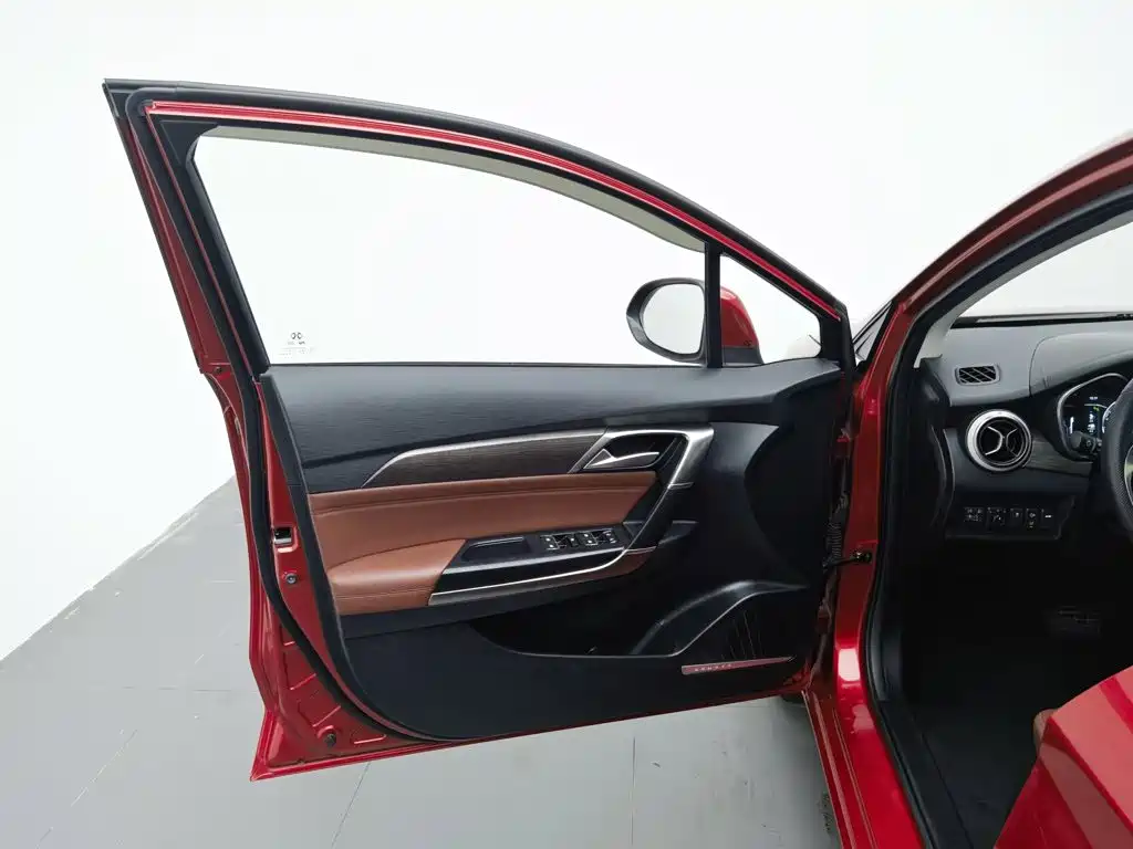 BAIC Senova D50 — миниатюра 8