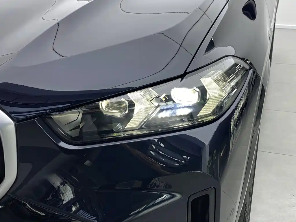 BMW X5 — миниатюра 6