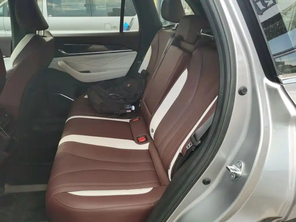 Geely Xingyue L — миниатюра 18