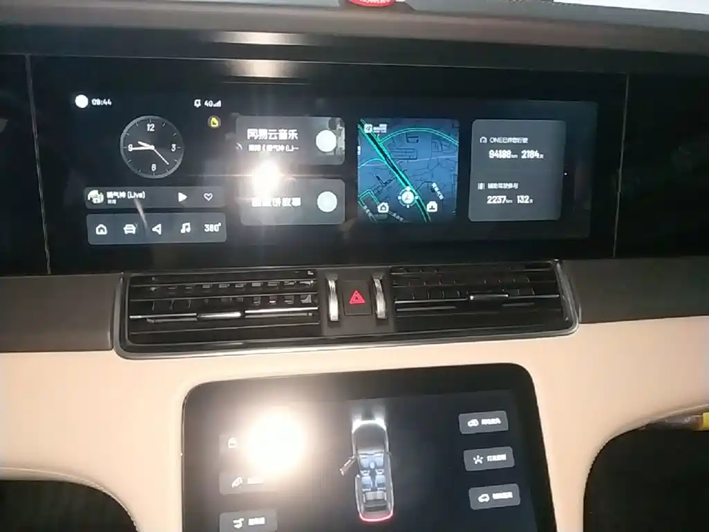Li Auto Li ONE — миниатюра 13