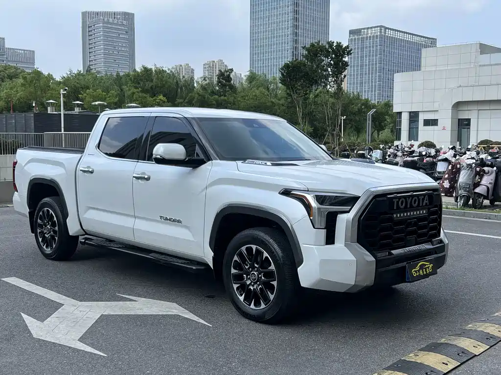 Toyota Tundra 2023 3.5T AT