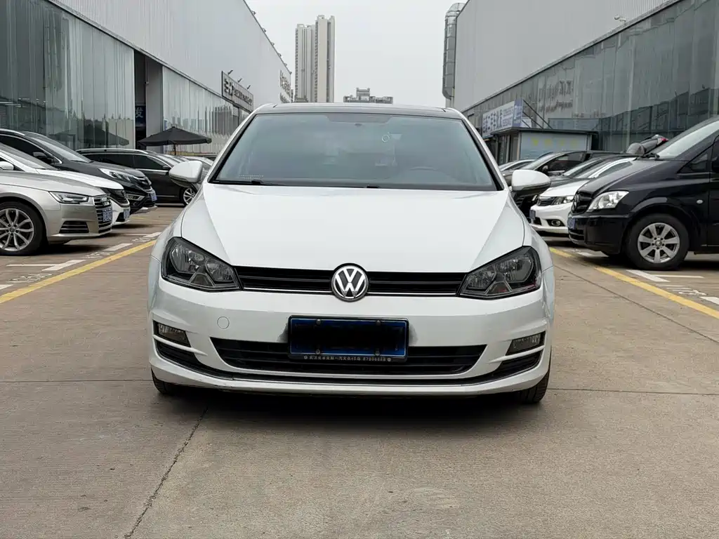 Volkswagen Golf — миниатюра 2