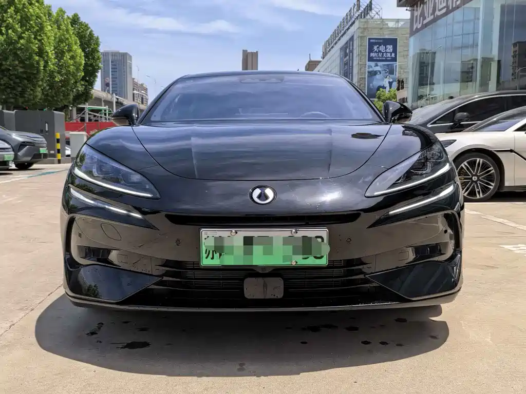 Denza Denza Z9GT 2024