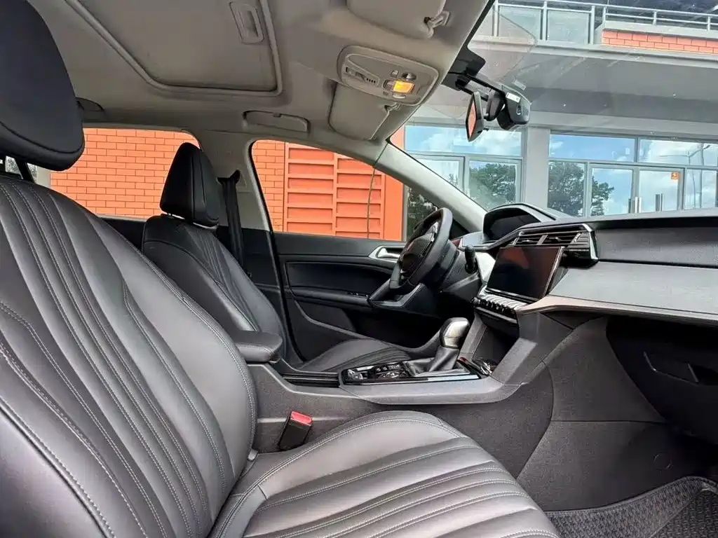 Peugeot 408 — миниатюра 4