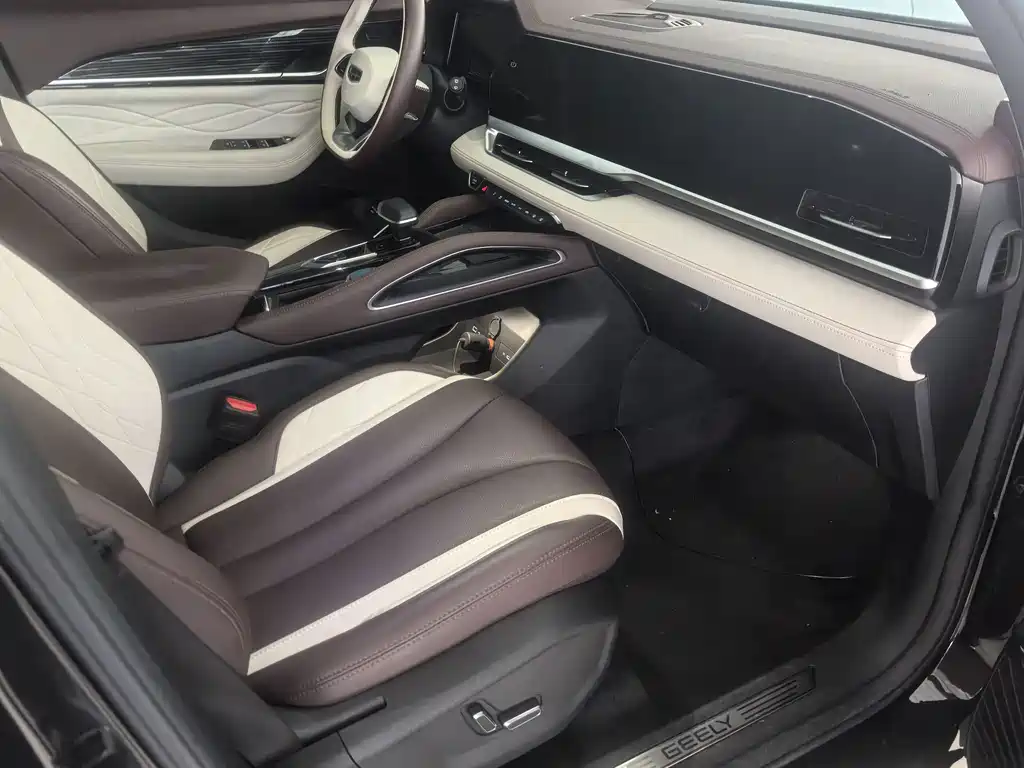 Geely Xingyue L — миниатюра 15