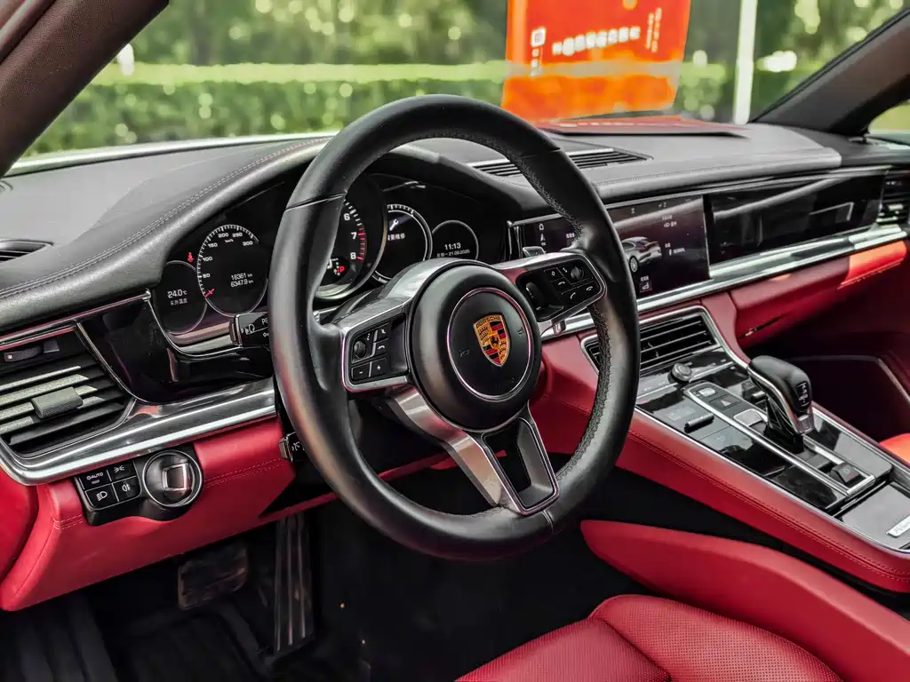 Porsche Panamera — миниатюра 24