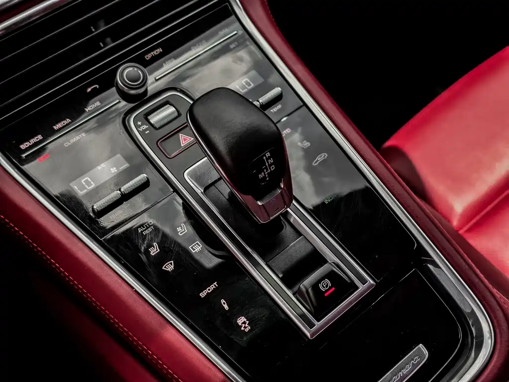 Porsche Panamera — миниатюра 17