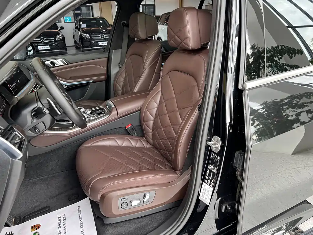 BMW X5 — миниатюра 8