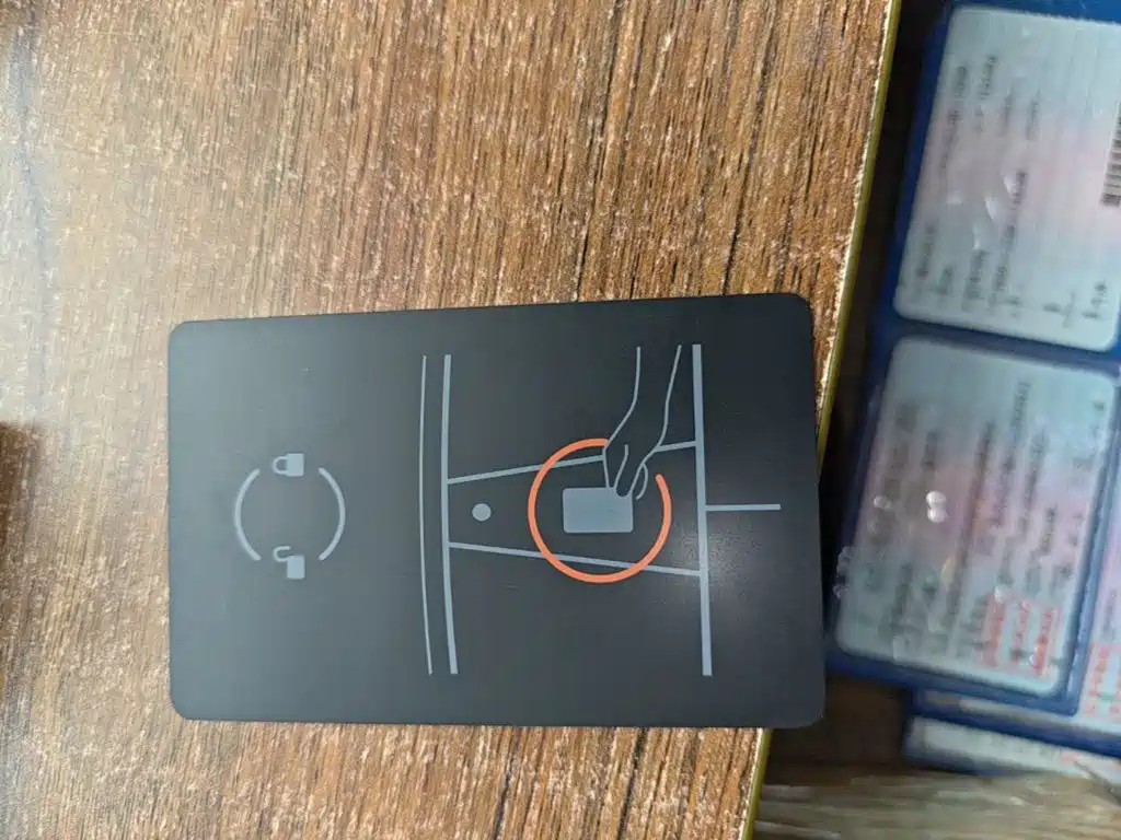 Tesla Model 3 — миниатюра 9