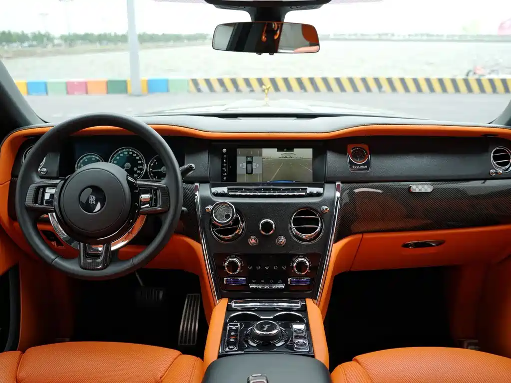 Rolls-Royce Cullinan 4-seat Edition, фото 6