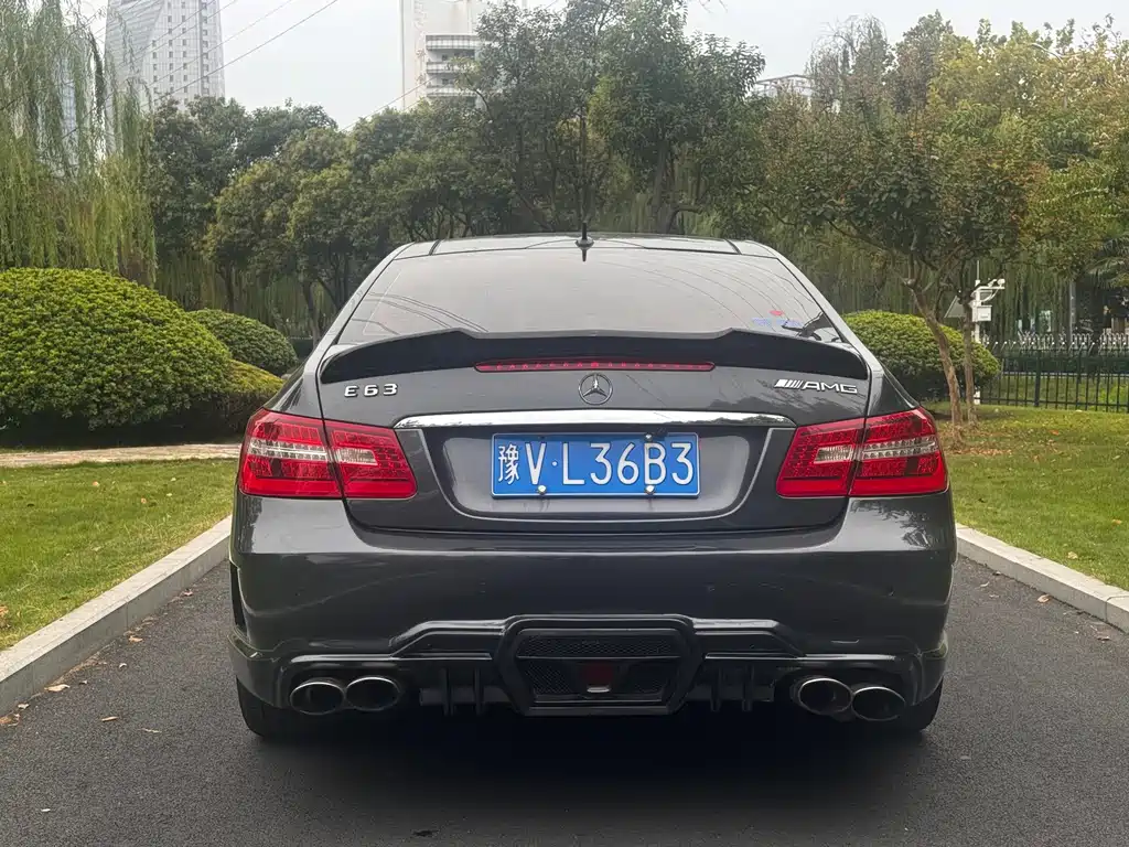 Mercedes-Benz E-Class (Import) — миниатюра 4