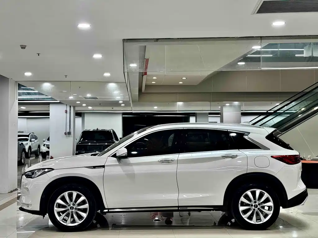Infiniti QX50 — миниатюра 3