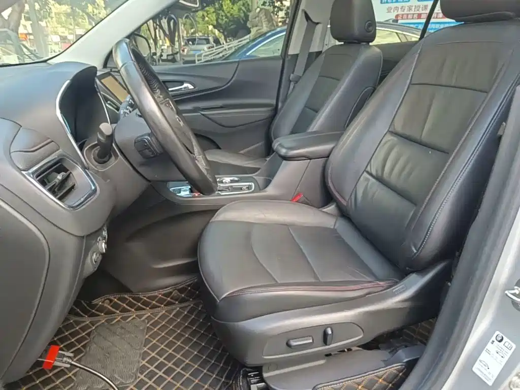 Chevrolet Equinox — миниатюра 11