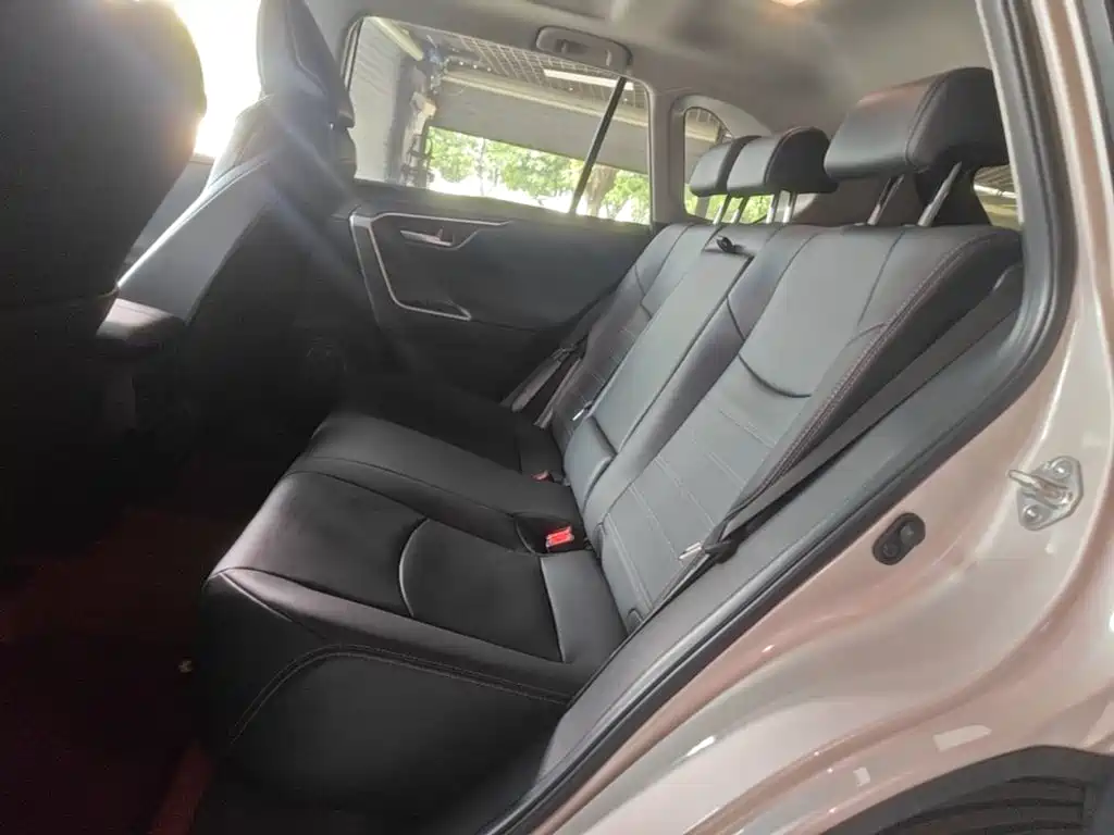 Toyota Wildlander — миниатюра 17