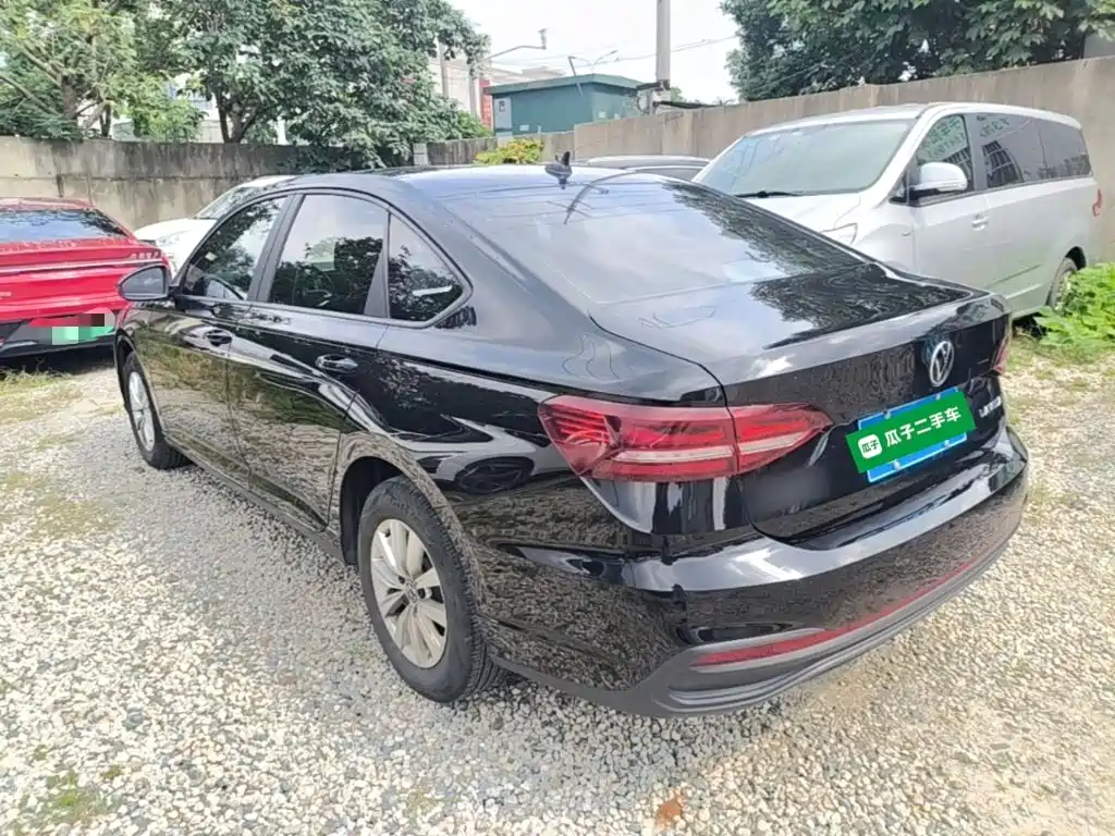 Volkswagen Lavida — миниатюра 5
