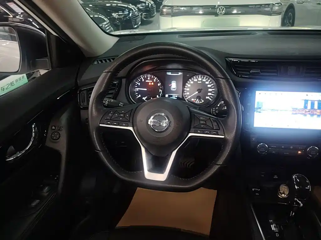 Nissan X-Trail — миниатюра 11