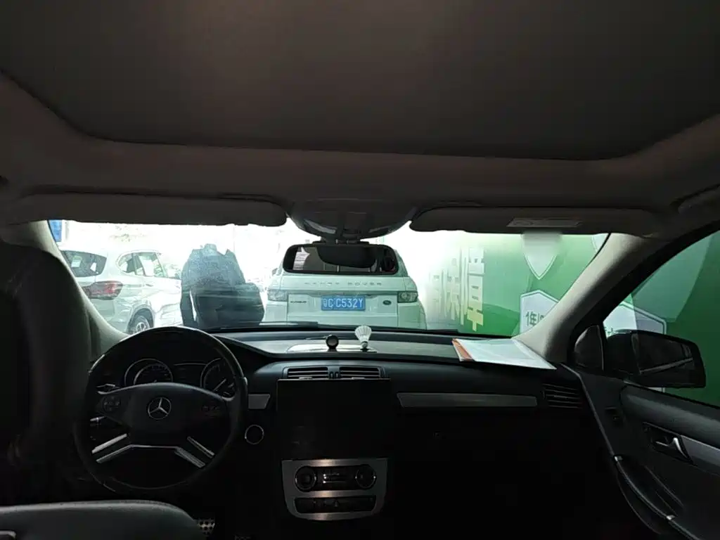 Mercedes-Benz R-Class — миниатюра 18