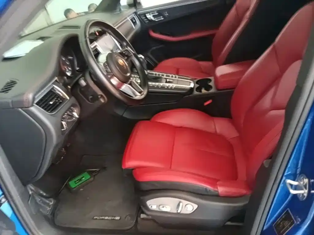 Porsche Macan — миниатюра 15