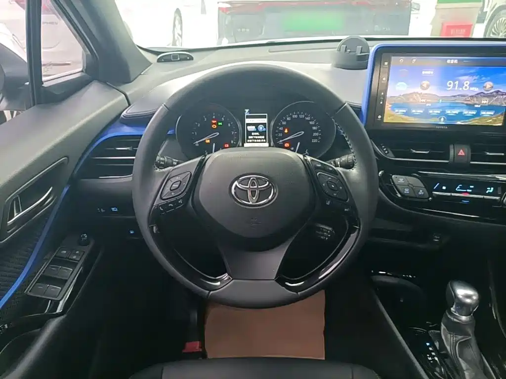 Toyota IZOA — миниатюра 11