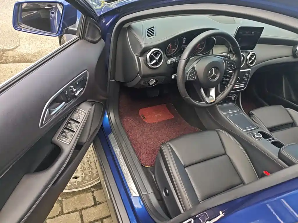 Mercedes-Benz GLA — миниатюра 16