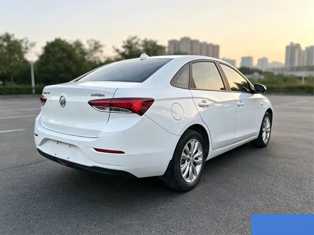 Buick Excelle — миниатюра 5