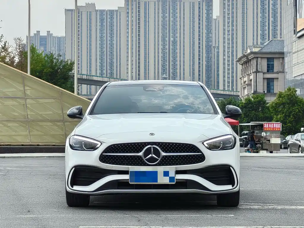 Mercedes-Benz C-Class — миниатюра 2