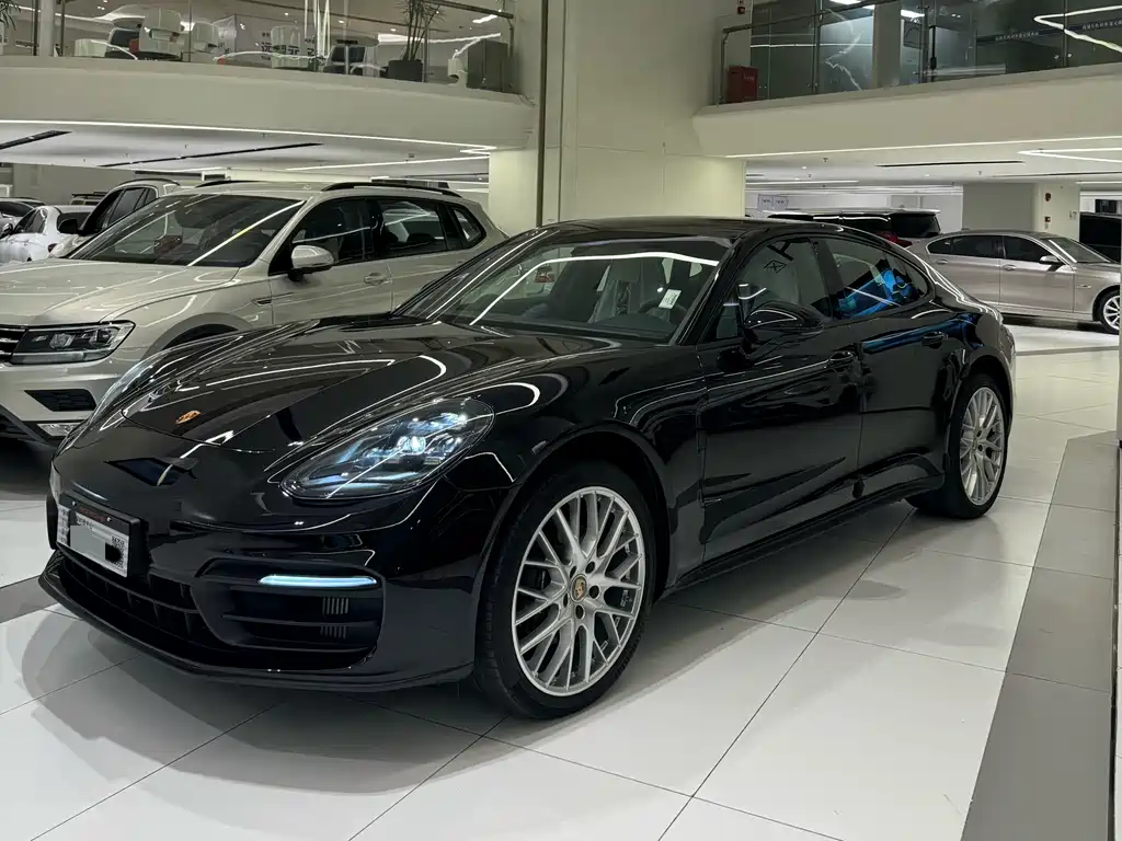 Porsche Panamera 2024
