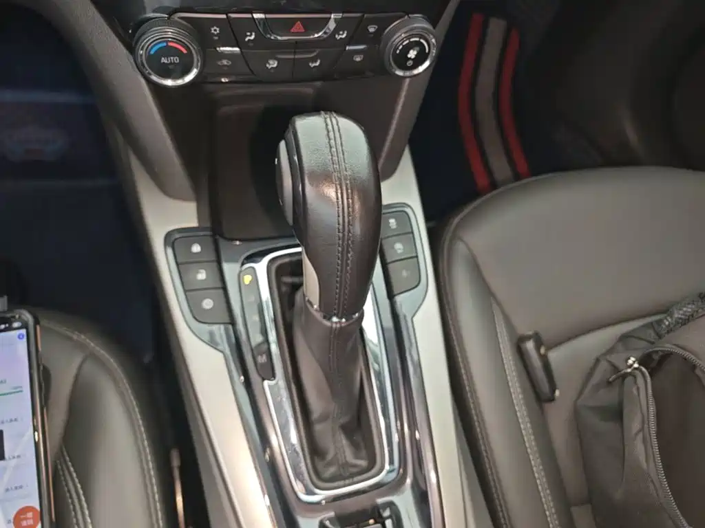 Chevrolet Malibu — миниатюра 14