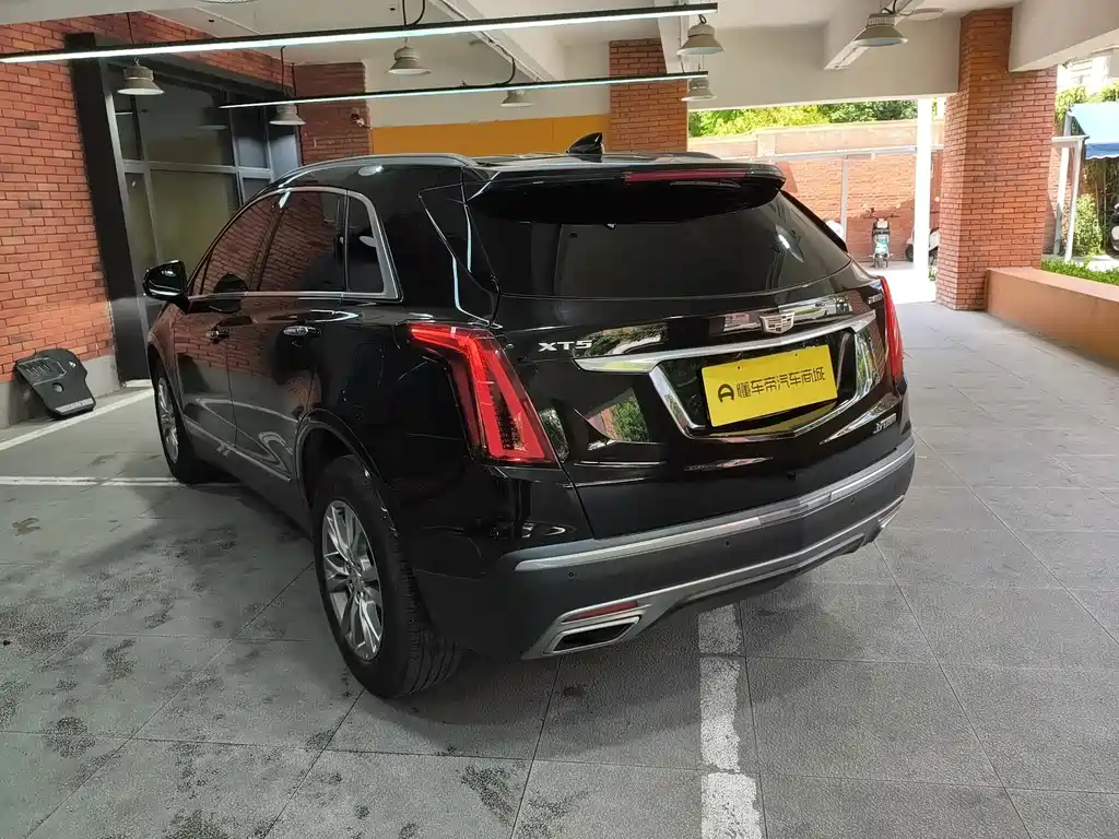 Cadillac XT5 — миниатюра 3