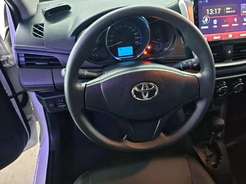 Toyota Vios FS — миниатюра 11